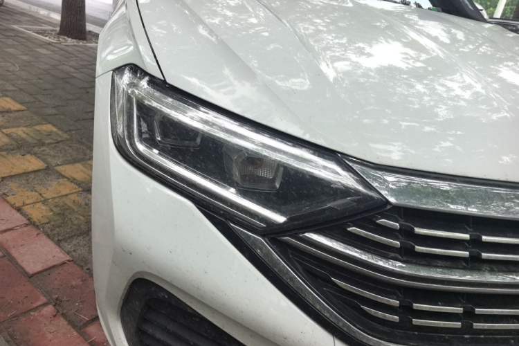 Used Volkswagen Sagitar 2025 Revised Version Three 300TSI DSG Excellence Edition Right Front Headlight
