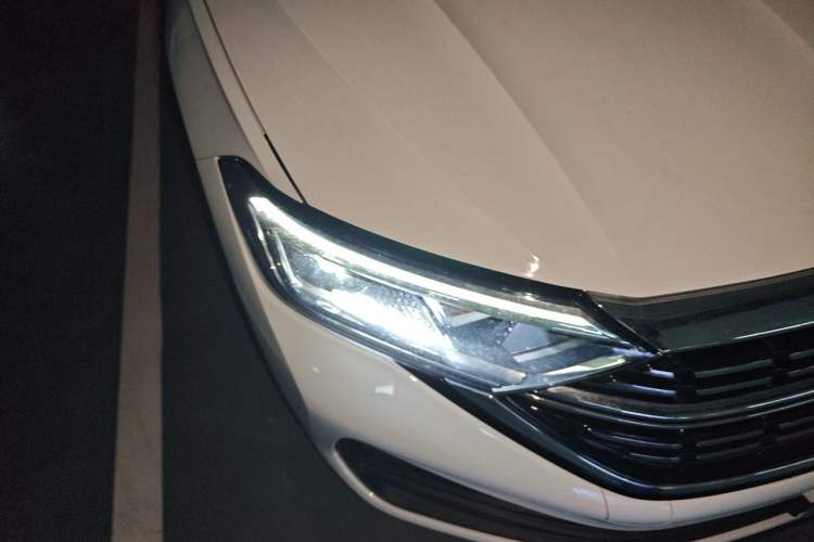 Used Volkswagen Sagitar 2025 Revised Version Three 300TSI DSG Excellence Edition Right Front Headlight