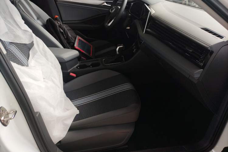 Used Volkswagen Sagitar 2025 Facelift 200TSI DSG Flyover Edition Right Front Seat