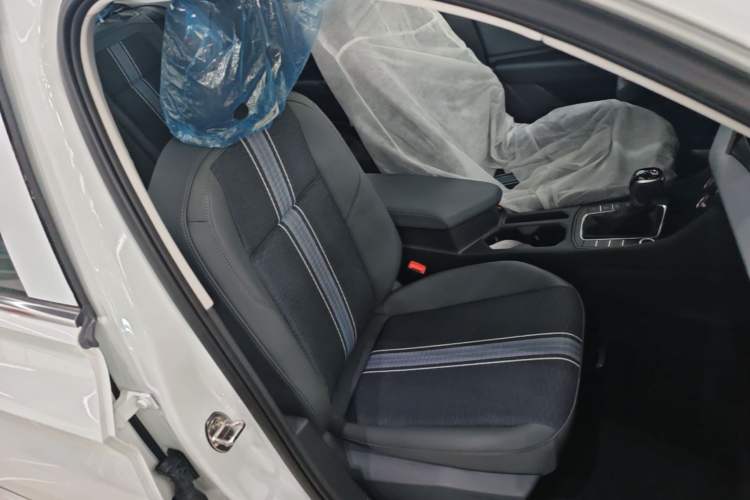 Used Volkswagen Sagitar 2025 Facelift 200TSI DSG Flyover Edition Right Front Seat