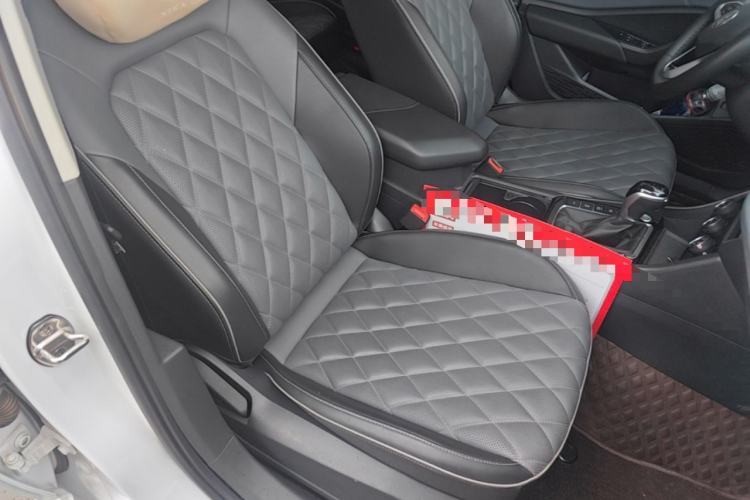Used Volkswagen Sagitar 2025 Revised 300TSI DSG Excellence Edition Right Front Seat