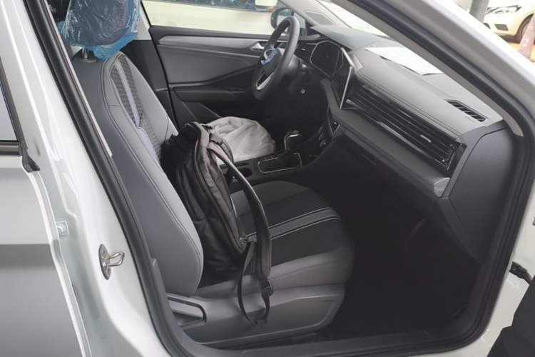 Used Volkswagen Sagitar 2025 Facelift 200TSI DSG Flyover Edition Right Front Seat