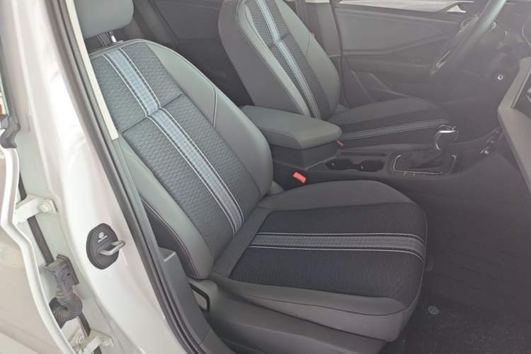 Used Volkswagen Sagitar 2025 Facelifted 300TSI DSG Flyover Edition Right Front Seat