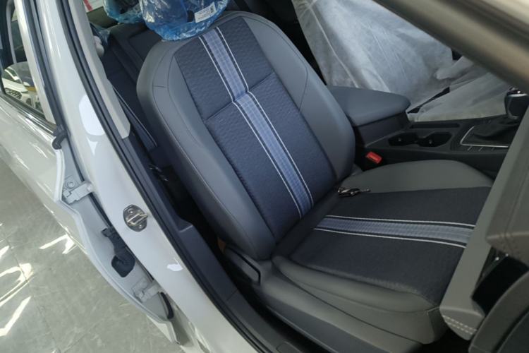 Used Volkswagen Sagitar 2025 Facelift 200TSI DSG Flyover Edition Right Front Seat