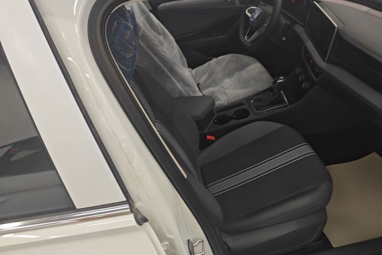 Used Volkswagen Sagitar 2025 Facelift 200TSI DSG Flyover Edition Right Front Seat