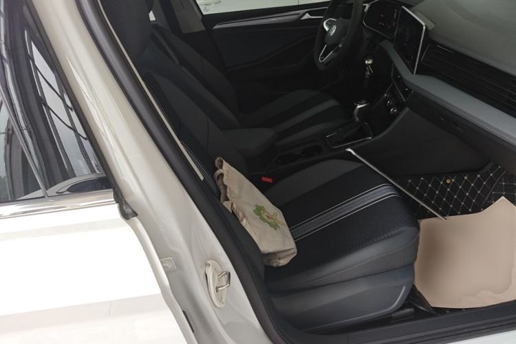 Used Volkswagen Sagitar 2025 200TSI DSG Flyover Edition Right Front Seat