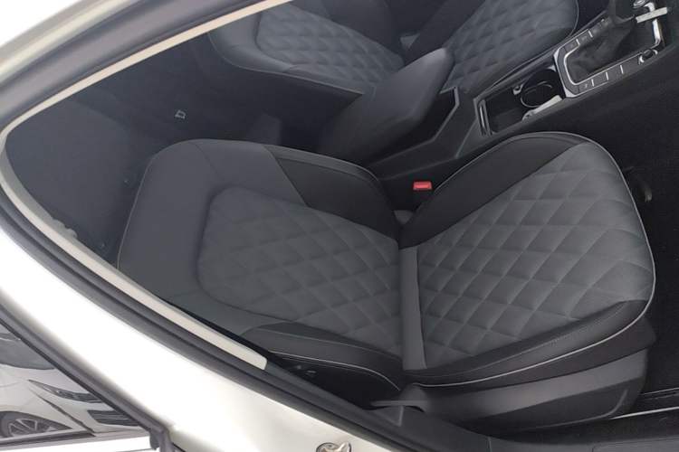 Used Volkswagen Sagitar 2025 Revised Version Three 300TSI DSG Excellence Edition Right Front Seat