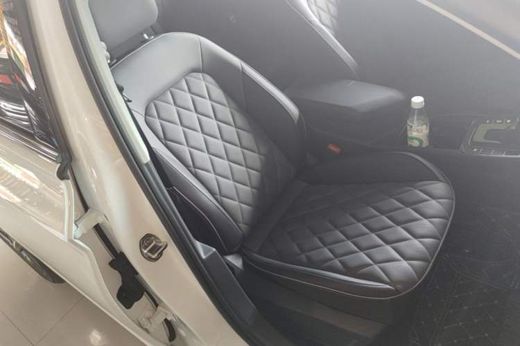 Used Volkswagen Sagitar 2025 Revised Version 2 300TSI DSG Excellence Edition Right Front Seat