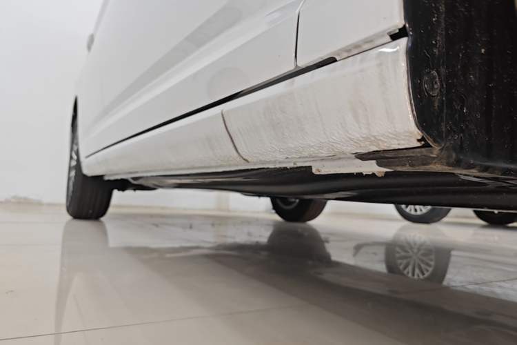 Used Volkswagen Sagitar 2025 Facelift 200TSI DSG Flyover Edition Right Side Sill