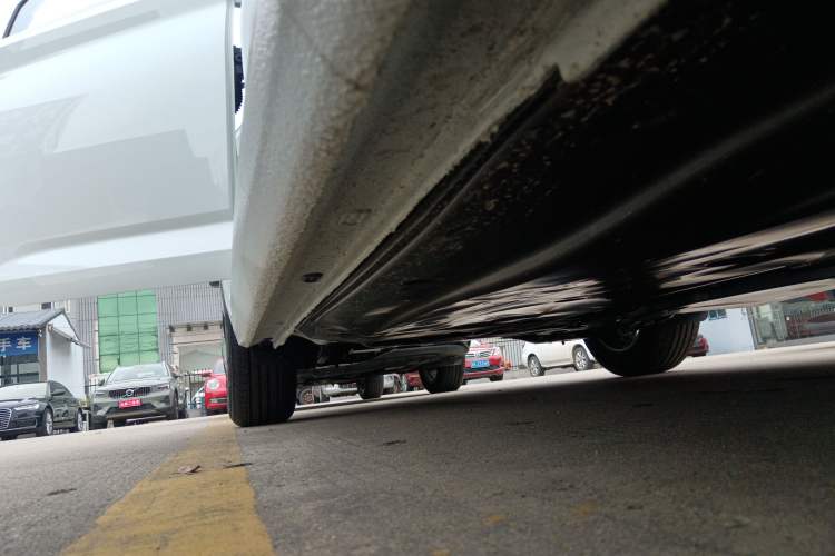 Used Volkswagen Sagitar 2025 Facelift 200TSI DSG Flyover Edition Right Side Sill