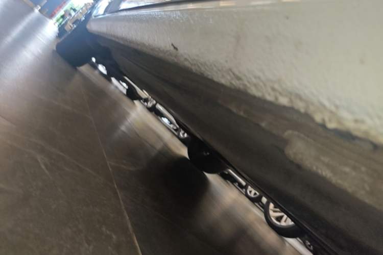 Used Volkswagen Sagitar 2025 Facelifted 300TSI DSG Flyover Edition Right Side Sill