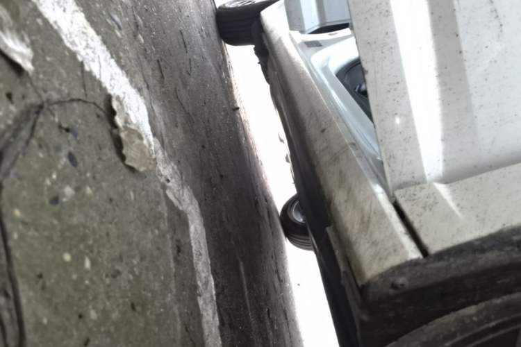 Used Volkswagen Sagitar 2025 Facelift 200TSI DSG Flyover Edition Right Side Sill