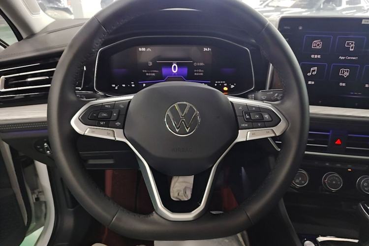 Used Volkswagen Sagitar 2025 Revised 300TSI DSG Excellence Edition Steering Wheel