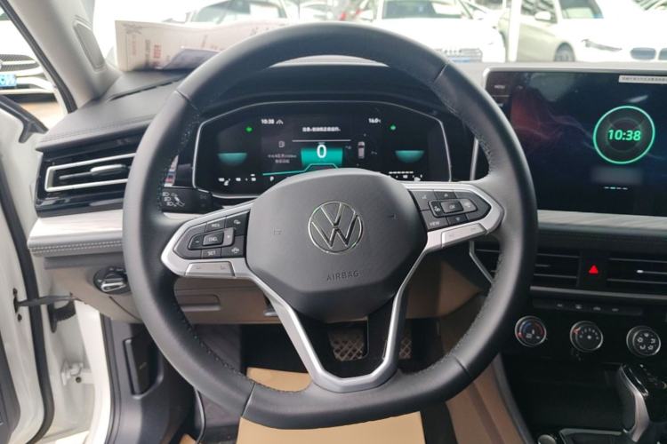 Used Volkswagen Sagitar 2025 300TSI DSG Excellence Edition Steering Wheel