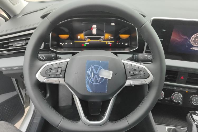 Used Volkswagen Sagitar 2025 Facelift 200TSI DSG Flyover Edition Steering Wheel