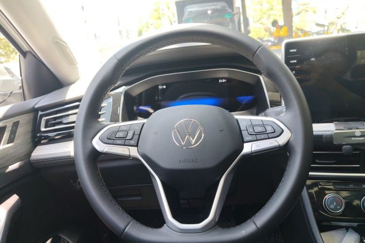 Used Volkswagen Sagitar 2025 Revised Version 2 300TSI DSG Excellence Edition Steering Wheel
