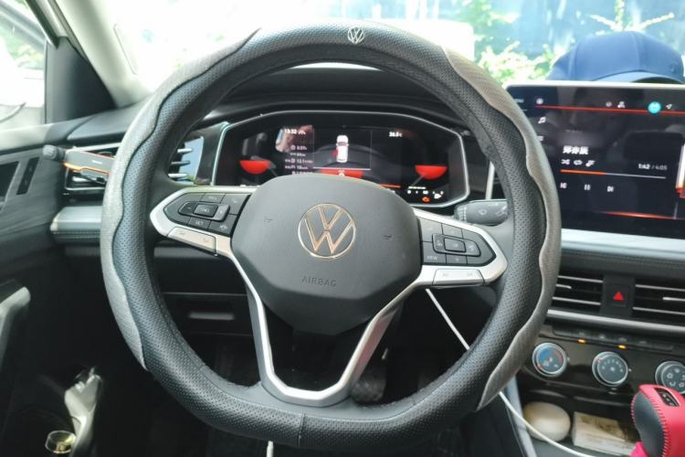 Used Volkswagen Sagitar 2025 300TSI DSG Excellence Edition Steering Wheel