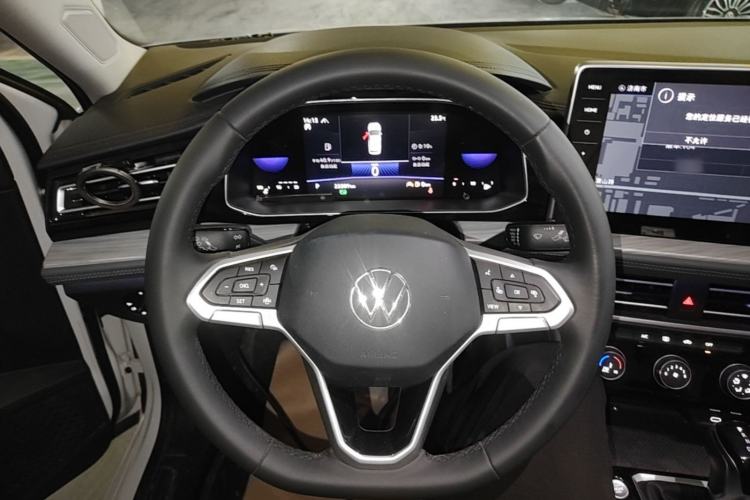 Used Volkswagen Sagitar 2025 300TSI DSG Excellence Edition Steering Wheel