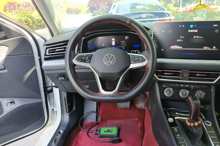 Used Volkswagen Sagitar 2025 Revised 300TSI DSG Excellence Edition Steering Wheel