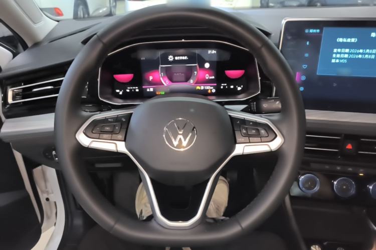 Used Volkswagen Sagitar 2025 300TSI DSG Excellence Edition Steering Wheel