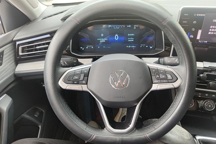 Used Volkswagen Sagitar 2025 300TSI DSG Excellence Edition Steering Wheel