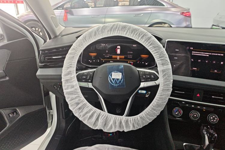 Used Volkswagen Sagitar 2025 Facelift 200TSI DSG Flyover Edition Steering Wheel