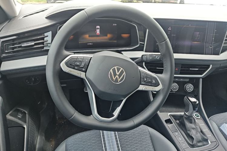 Used Volkswagen Sagitar 2025 200TSI DSG Flyover Edition Steering Wheel