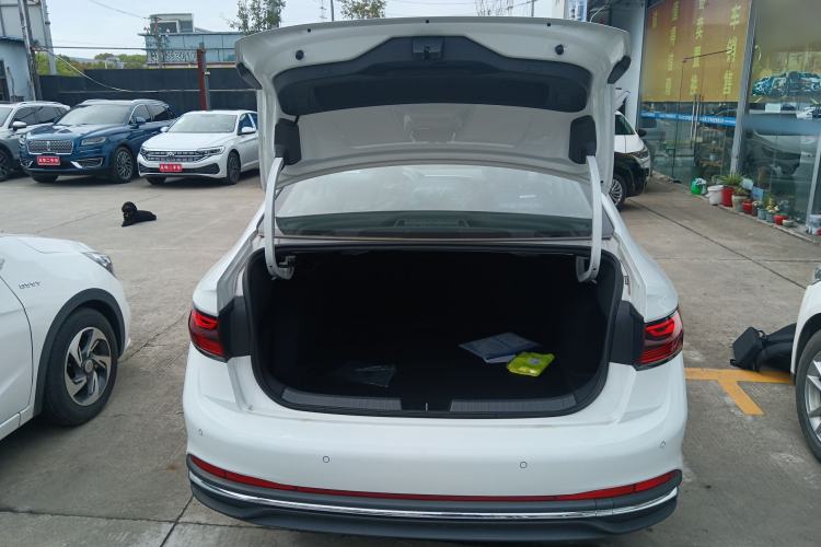 Used Volkswagen Sagitar 2025 Facelift 200TSI DSG Flyover Edition Trunk