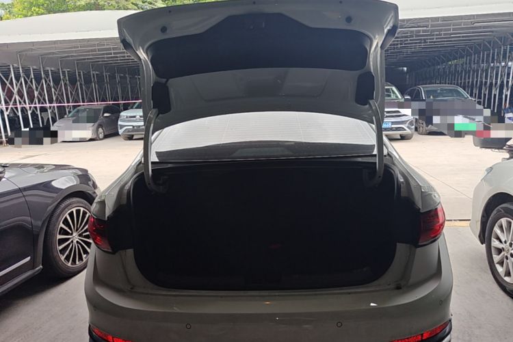 Used Volkswagen Sagitar 2025 300TSI DSG Excellence Edition Trunk