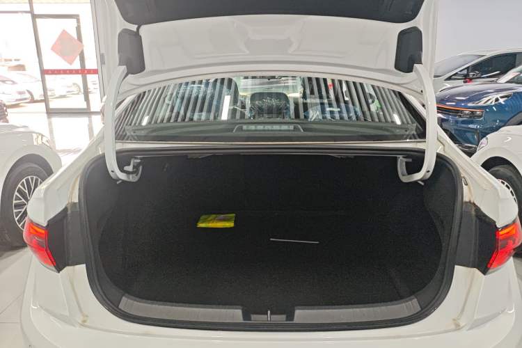 Used Volkswagen Sagitar 2025 Facelift 200TSI DSG Flyover Edition Trunk