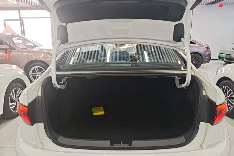 Used Volkswagen Sagitar 2025 Facelift 200TSI DSG Flyover Edition Trunk