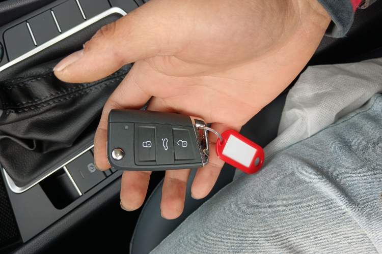Used Volkswagen Sagitar 2025 Facelift 200TSI DSG Flyover Edition Vehicle Key