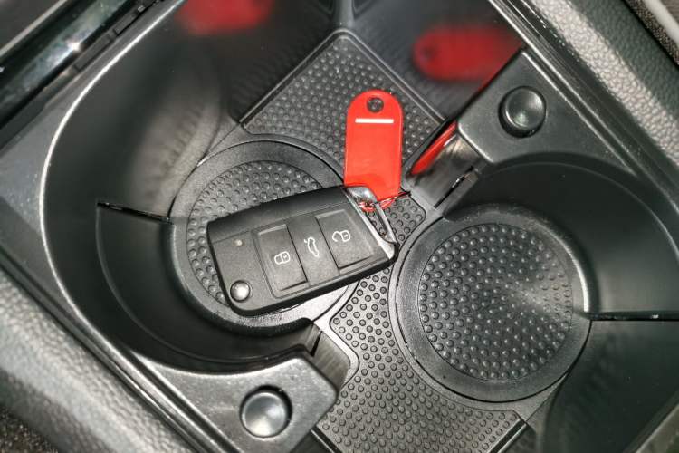 Used Volkswagen Sagitar 2025 Revised Version Three 300TSI DSG Excellence Edition Vehicle Key