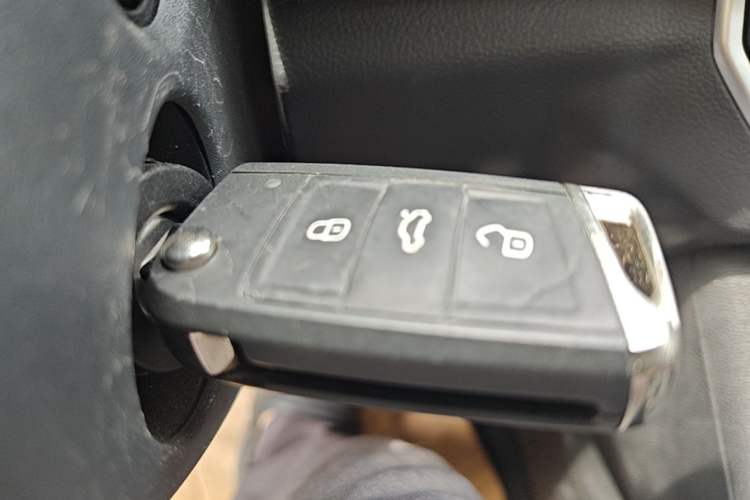 Used Volkswagen Sagitar 2025 200TSI DSG Flyover Edition Vehicle Key