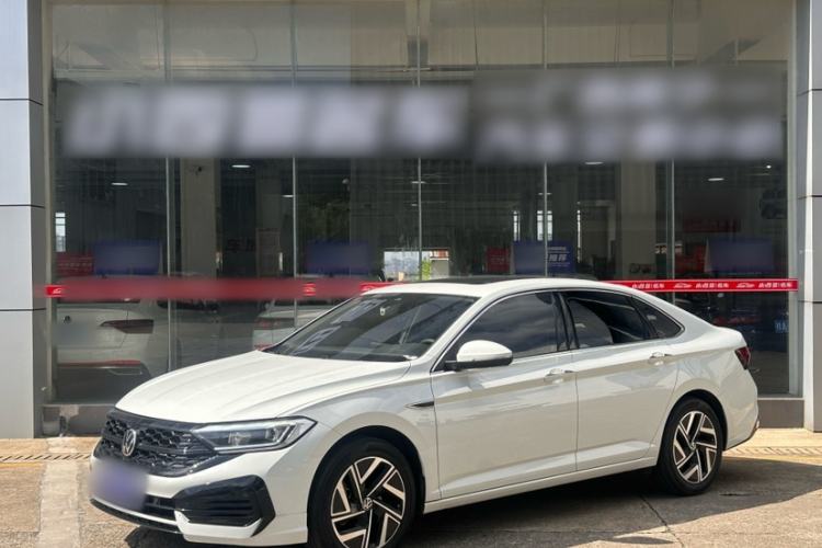 Volkswagen Sagitar 2025 300TSI DSG Excellence Edition - Beyond