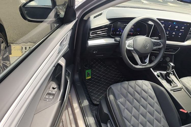 Used Volkswagen Sagitar 2025 300TSI DSG Excellence Edition Driver Seat