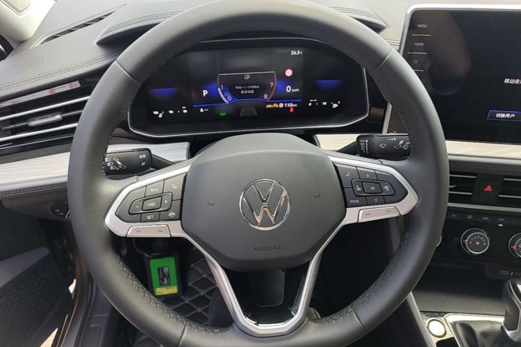 Used Volkswagen Sagitar 2025 300TSI DSG Excellence Edition Steering Wheel
