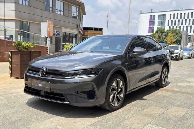 Volkswagen Sagitar 2026 Model L 300TSI DSG Elite Version