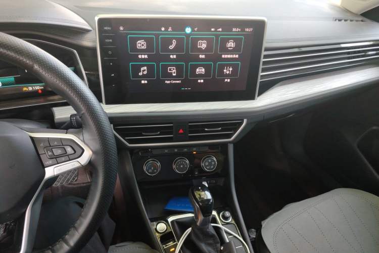 Used Volkswagen Sagitar 2026 Model 30 Million Units Selected 300TSI DSG Surpassing Edition Audio And AC Panel