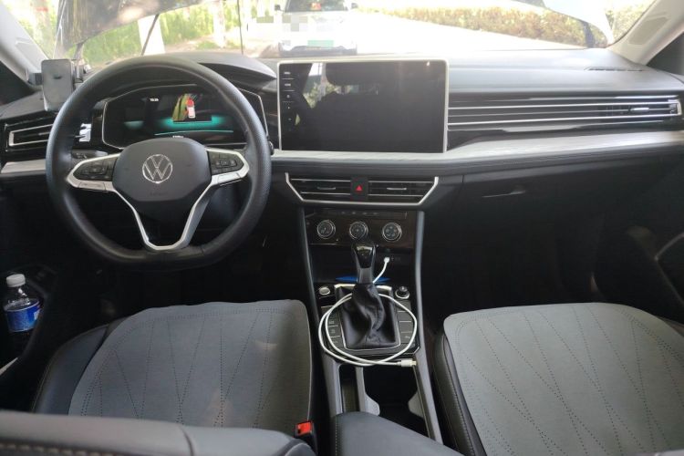 Used Volkswagen Sagitar 2026 Model 30 Million Units Selected 300TSI DSG Surpassing Edition Center Console