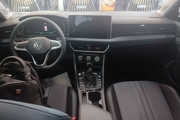 Used Volkswagen Sagitar 2026 Model, Facelifted 30 Million Units Selected Model, 300TSI DSG Beyond Edition Center Console
