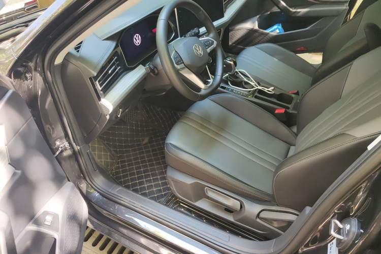 Used Volkswagen Sagitar 2026 Model, Facelifted 30 Million Units Selected Model, 300TSI DSG Beyond Edition Driver Seat