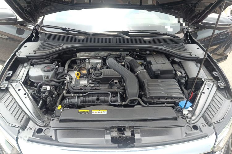 Used Volkswagen Sagitar 2026 Model 30 Million Units Selected 300TSI DSG Surpassing Edition Engine Bay