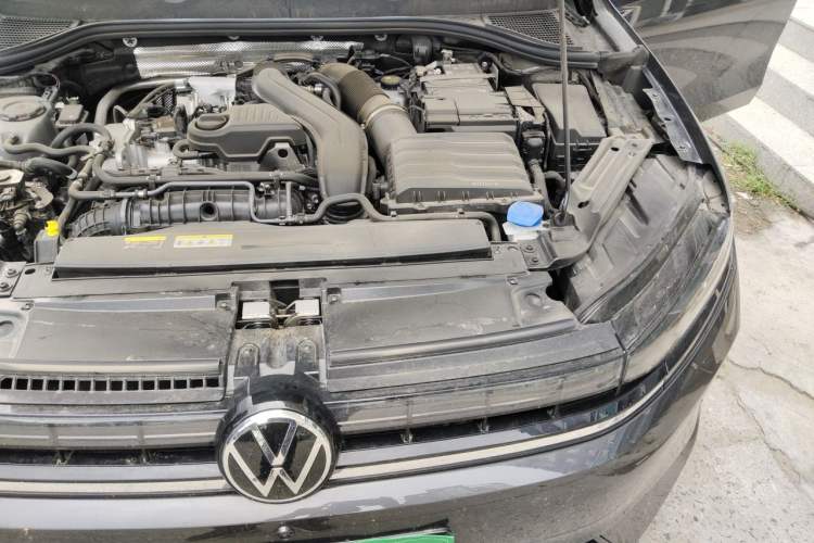 Used Volkswagen Sagitar 2026 Model L 300TSI DSG Elite Version Engine Bay Left