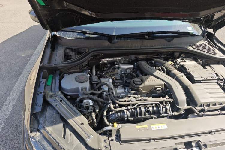 Used Volkswagen Sagitar 2026 Model L 300TSI DSG Elite Version Engine Bay Right