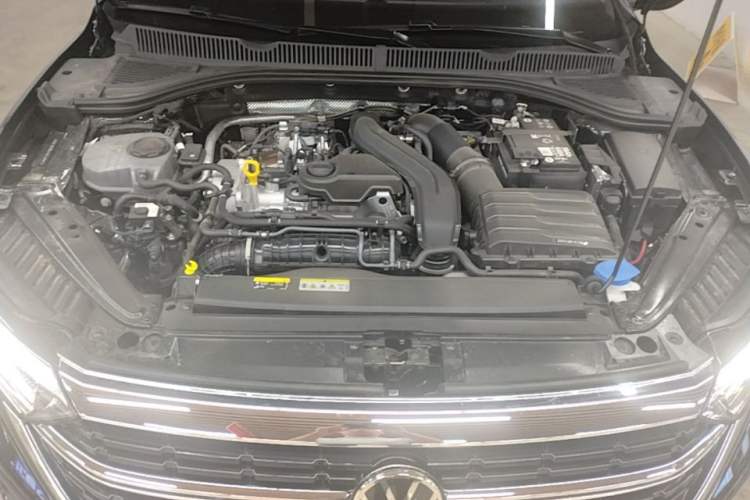 Used Volkswagen Sagitar 2026 Model, Facelifted 30 Million Units Selected Model, 300TSI DSG Beyond Edition Engine Bay