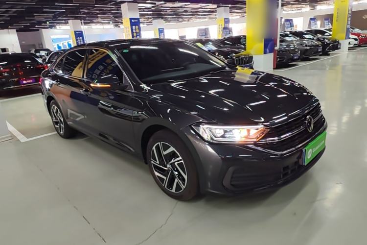 Used Volkswagen Sagitar 2026 Model 30 Million Units Selected 300TSI DSG Surpassing Edition Exterior 1