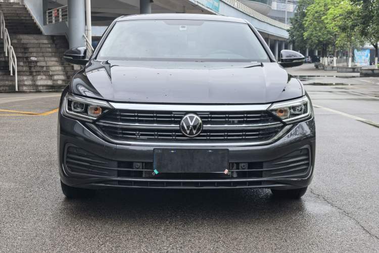Used Volkswagen Sagitar 2026 Model 30 Million Units Selected 300TSI DSG Surpassing Edition Exterior 1