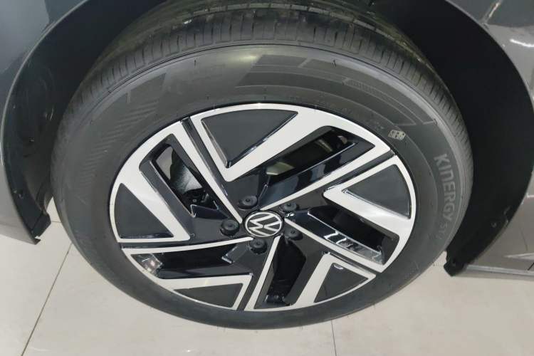 Used Volkswagen Sagitar 2026 Model 30 Million Units Selected 300TSI DSG Surpassing Edition Exterior 7