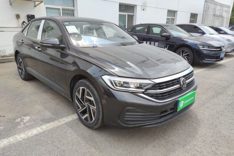 Used Volkswagen Sagitar 2026 Model 30 Million Units Selected 300TSI DSG Surpassing Edition Front Right 45 Deg